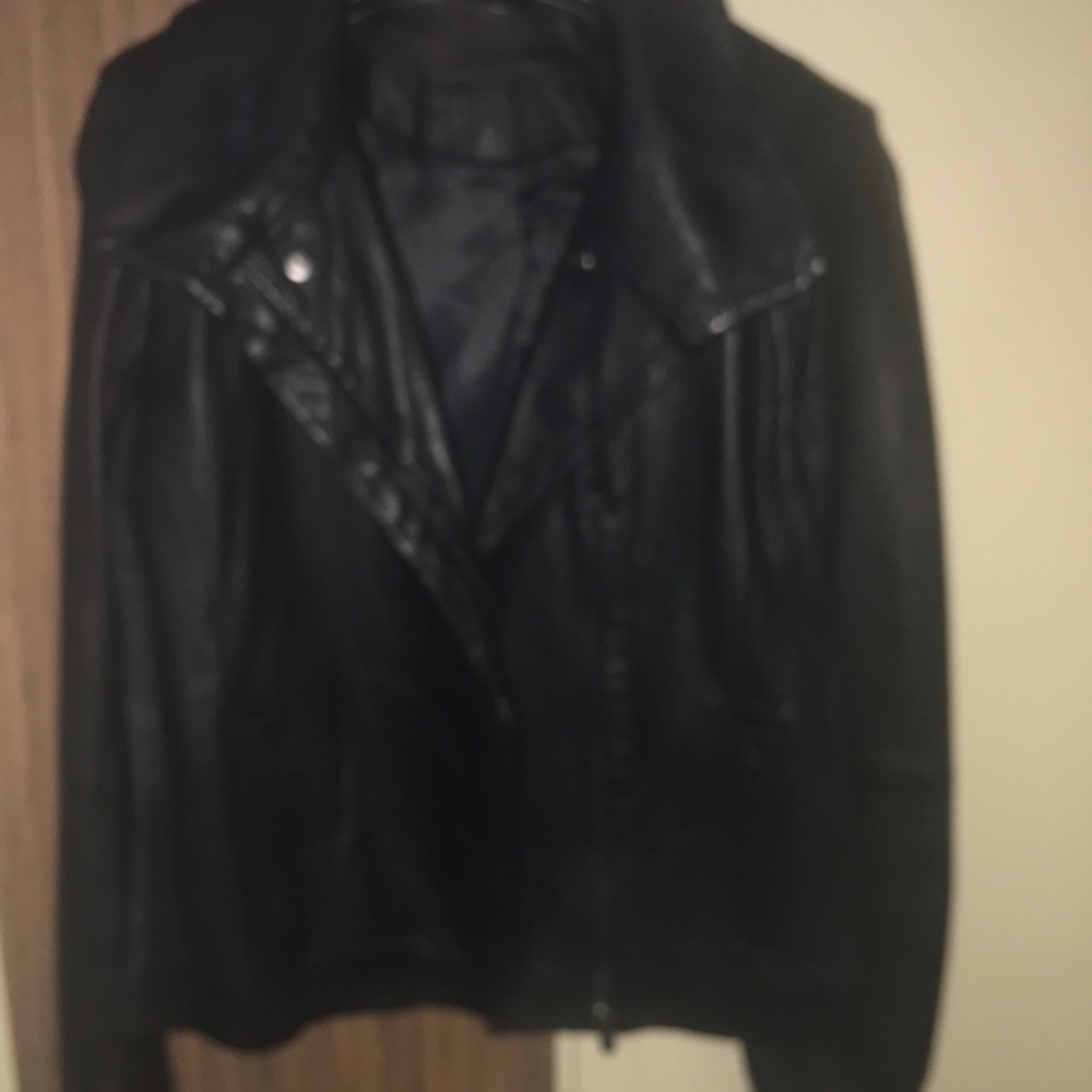 Leather jacket - Picture 4 of 6